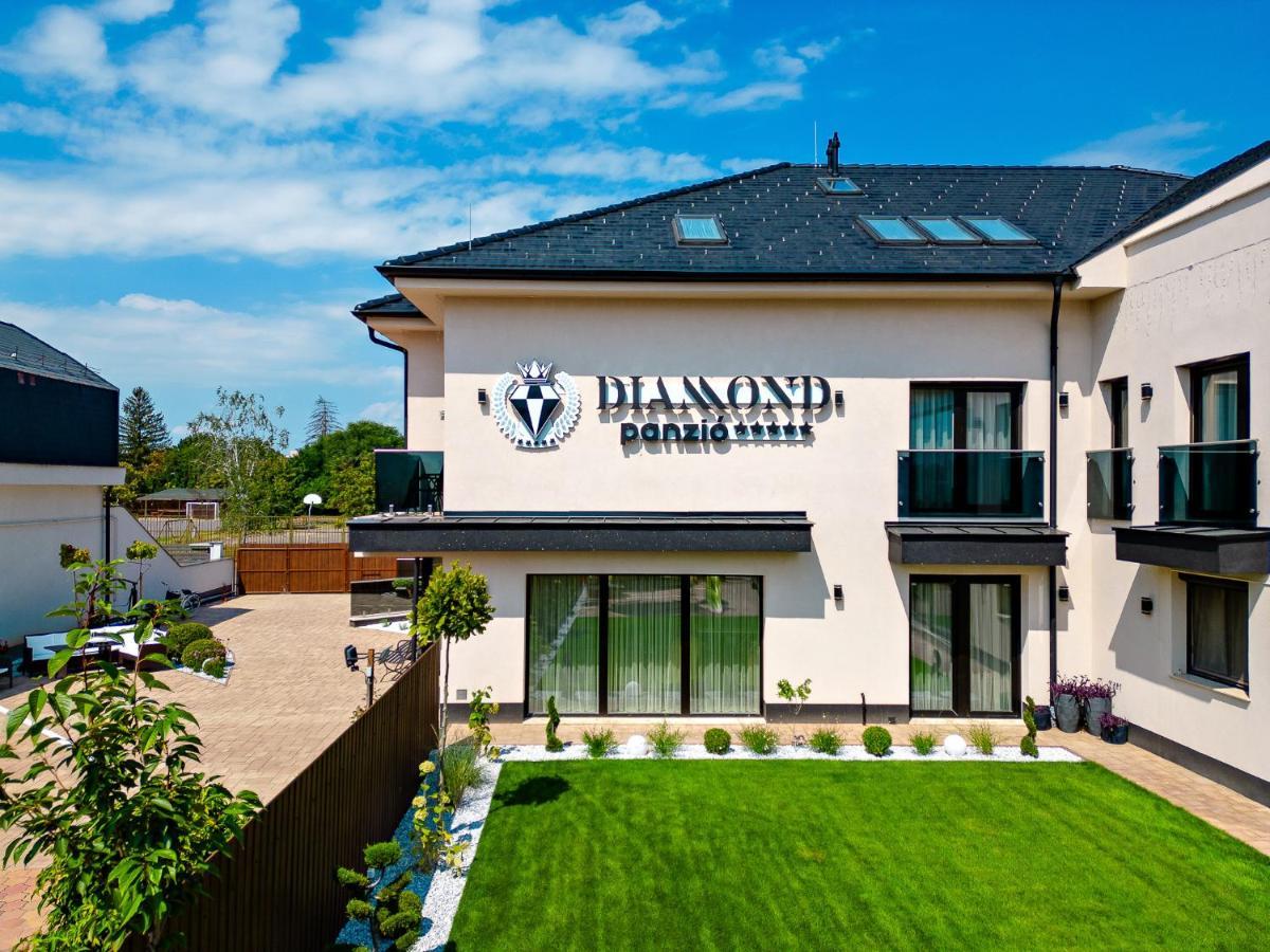 Bed and Breakfast Diamond Panzio Hajdúszoboszló Exterior foto